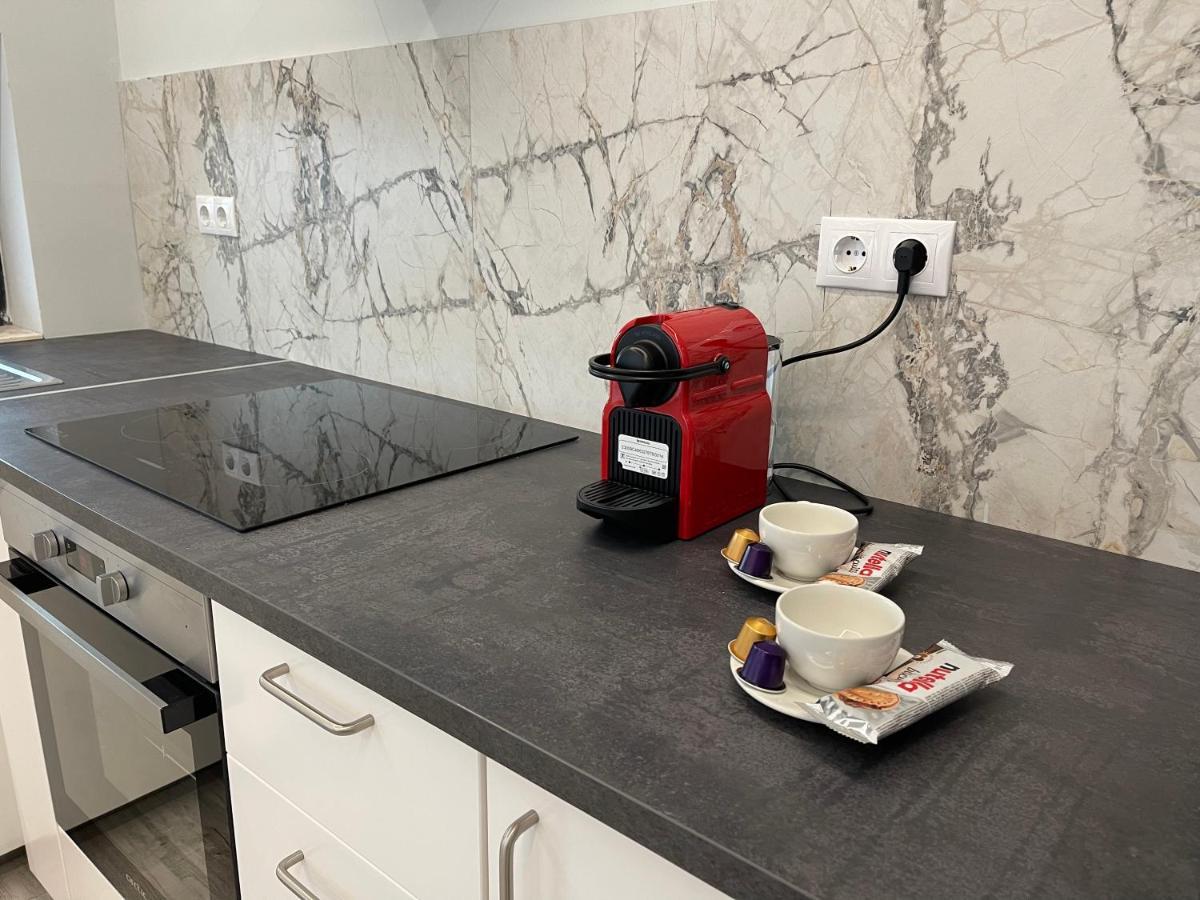 Noah Apartment Self Check-In Otopeni Extérieur photo