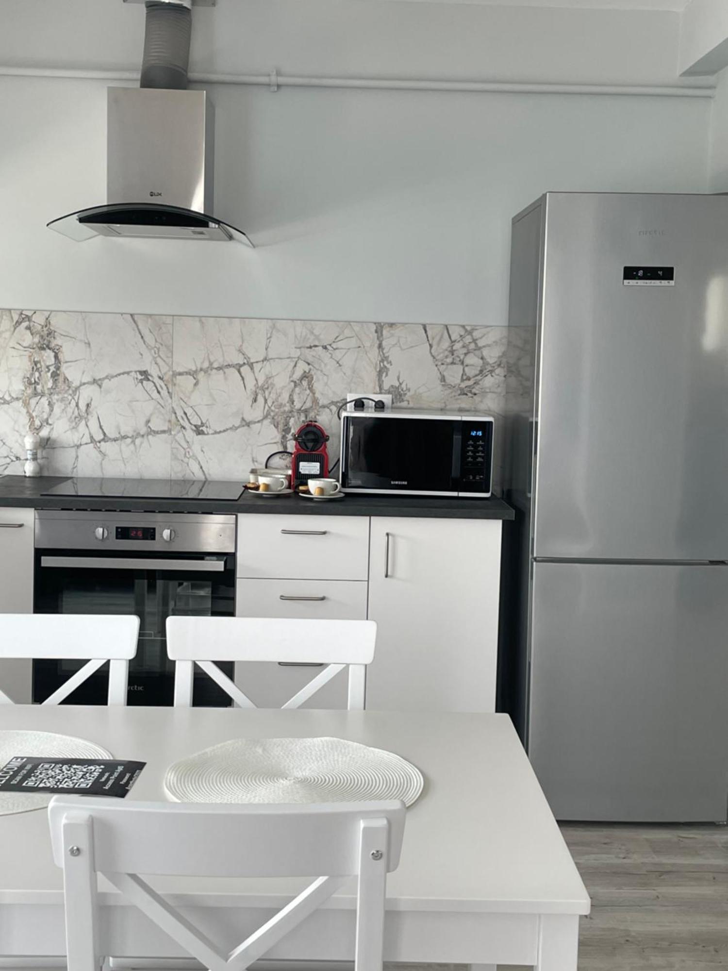 Noah Apartment Self Check-In Otopeni Extérieur photo